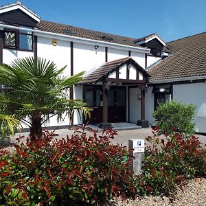 Middle House Bed and Breakfast Coventry Exterior photo