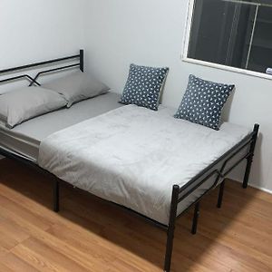 Apartamento Comfy Apt With Skyline Front View Mins Away From Nyc Jersey City Exterior photo