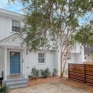 Coastal Casa 5 Mins To Beach Old Village Charleston Exterior photo