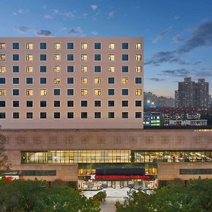 Hilton Garden Inn Shanghai Jiading Exterior photo