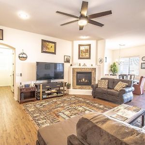 Cozy Granville Retreat With Modern Amenities, Nearby Scenic Trails & Pristine Lakes Of Prescott Home Prescott Valley Exterior photo