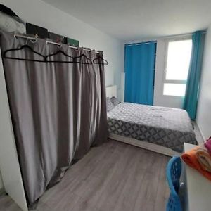 Apartamento Chambre Avec Sdd Privee Elancourt Exterior photo