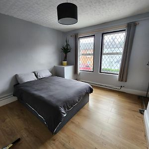 Double Room With Shared Facilities Hitchin Exterior photo