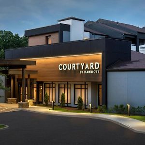 Hotel Courtyard By Marriott Norwalk Exterior photo