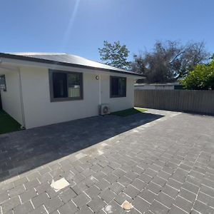 B3-Cozy 2B1Bhouse Nr Airport Backyard&Carparking Villa Perth Exterior photo