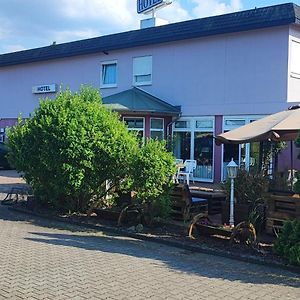 Hotel Zur Fichtenbreite -Garni- Coswig  Exterior photo