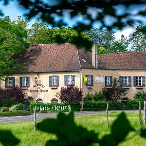 Hotel Logis Le Relais Fleuri Sauvigny-le-Bois Exterior photo