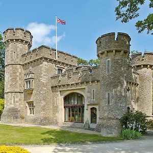 Bath Lodge Castle Room photo