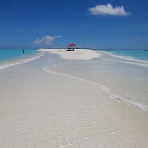 LVIS blancura Hotel Dharavandhoo Exterior photo