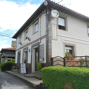 Hotel Pension Parrilla Casa Vicente Tineo Exterior photo