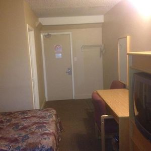 Nights Inn Motel Thunder Bay Room photo
