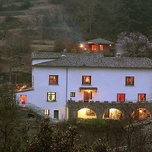 Le Mas Des Pots Rouges Bed and Breakfast Cros  Room photo