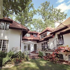 Hotel Krzysin Podkowa Leśna Exterior photo