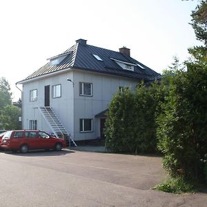 Gaesthem Kronan Bed and Breakfast Mariehamn Exterior photo