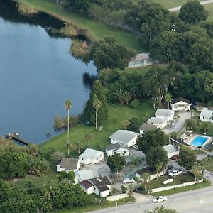 Lake Ida Beach Resort Winter Haven Exterior photo