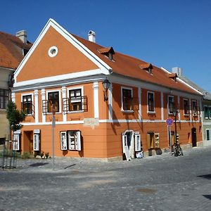 Hotel Pont Vendégház Kőszeg Exterior photo