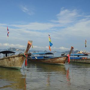 Hotel Vacation House Klong Muang Beach Exterior photo