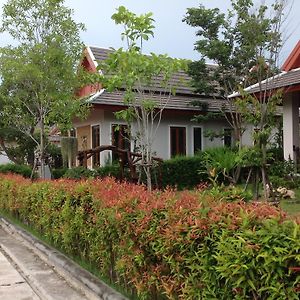 Ban Thaithip Resort Ban Nai Rai Exterior photo