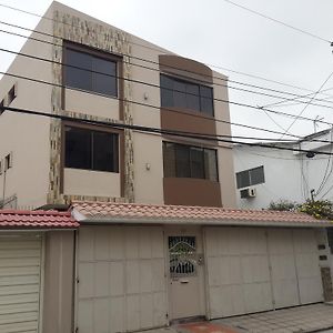 Seymour Guest House Guayaquil Exterior photo