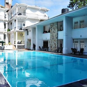 Hotel Peradeniya Rest House Kandy Exterior photo