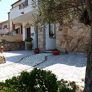 Bed & Breakfast Mare Isole Bed and Breakfast La Maddalena  Exterior photo