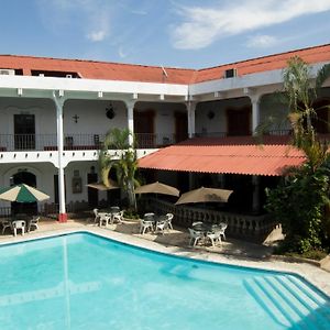 Hotel Posada de Don José Retalhuleu Exterior photo