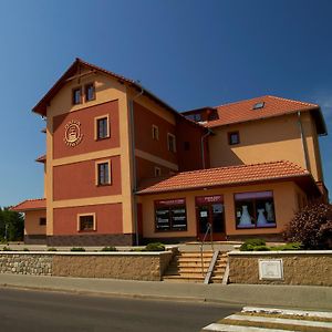 Hotel Penzion Na Stavidle Uherské Hradiště Exterior photo