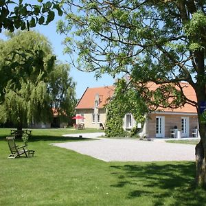 La Haute Muraille Bed and Breakfast Saint-Folquin Exterior photo