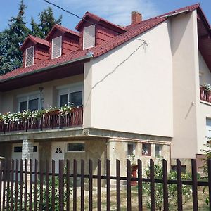 Apartamento Irénke Vendégház Alsópáhok Exterior photo