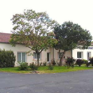 Hotel Le Bois Joli Massais Exterior photo