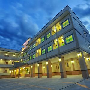 V Residencia Aparthotel Nakhonratchasima Exterior photo