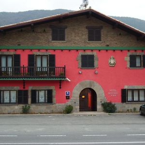 Hotel Ibaiondo Olave Exterior photo