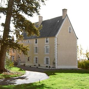 Chateau Ardilleux Bed and Breakfast Exterior photo