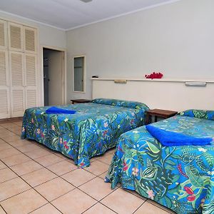 Coral Motel & Apartments Port Vila Exterior photo
