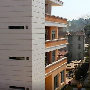 Shaligram Hotel & Spa Lalitpur Exterior photo
