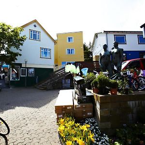 62N Guesthouse - City Center Tórshavn Exterior photo