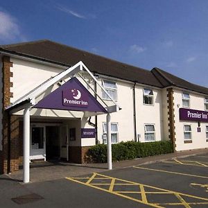 Premier Inn London Twickenham Stadium Exterior photo