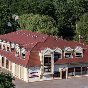 Dworek W Ploni Bed and Breakfast Płonia Exterior photo