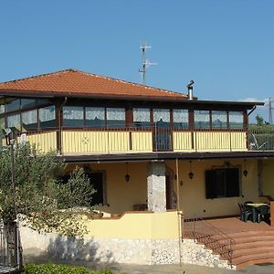 Azienda Agricola Carbone Cosimo Hostal Montecorvino Pugliano Exterior photo