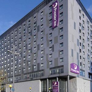 Premier Inn London Gatwick Airport - North Terminal Crawley  Exterior photo