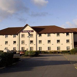 Premier Inn Haydock Park/M6 J23 Warrington Exterior photo