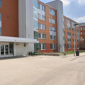 Residence&Conference Centre - Brampton Exterior photo