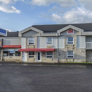 Econo Lodge Temiscouata Sur Le Lac Exterior photo