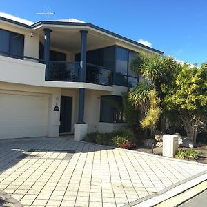 Seahaven By Rockingham Apartments Exterior photo