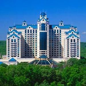 Hotel Grand Pequot Tower At Foxwoods Mashantucket Exterior photo