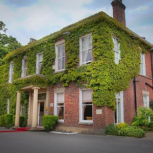 Farington Lodge Hotel Preston  Exterior photo