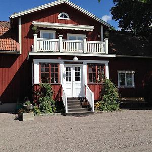 Kroksta Gard Hostal Bälinge Exterior photo