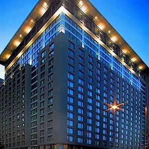 Embassy Suites By Hilton - Montreal Exterior photo