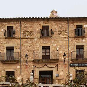 Hotel Hostal Meson la Cadena Trujillo Exterior photo