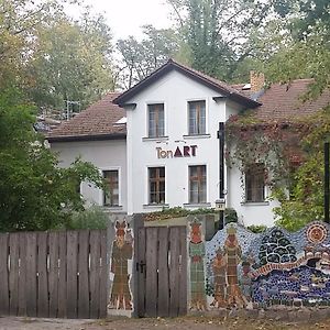 Hotel Haus Tonart Schöneiche Exterior photo